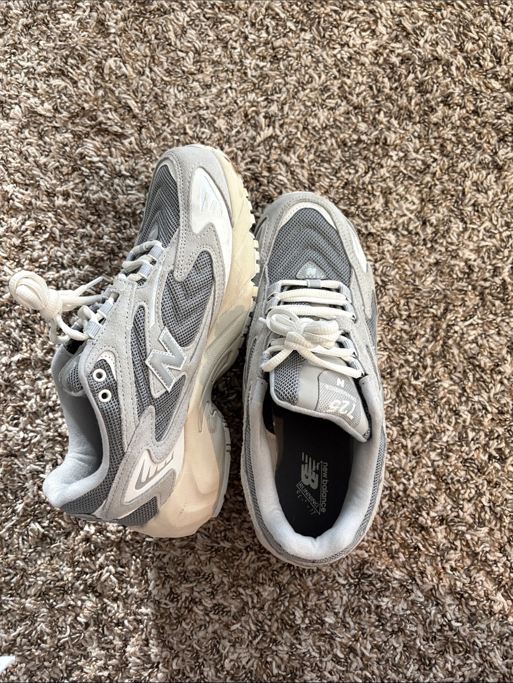 New Balance 725 Gray and Cream Athletic Sneakers